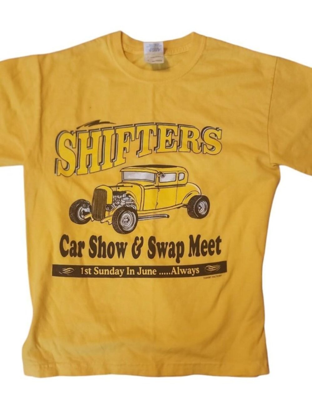 Vintage yellow car show t-shirt - HIBBING MN - Shifters Club
